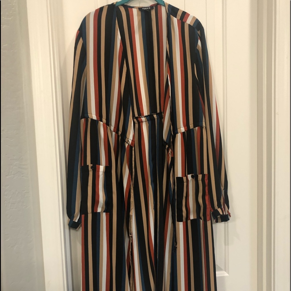 Multi colored duster